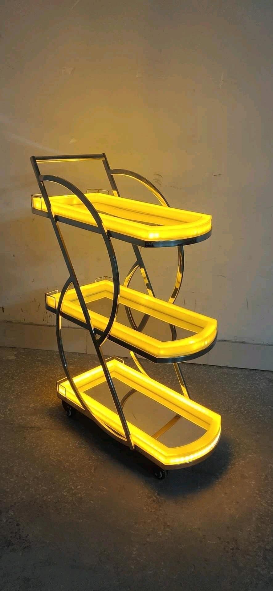 新款酒吧ktv发光酒座洋酒底座led香槟酒展示架子洋酒底托架v子香