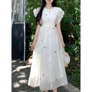 新中式国风重工刺绣盘扣小白裙夏季大码超仙森系甜美碎花连衣裙子