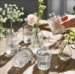 迷你玻璃瓶法式复古小花瓶浮雕欧式小口径花瓶干鲜花插花花器包邮