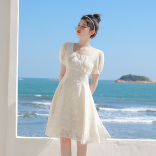 2024夏季新款女装裙子茶歇法式修身显瘦温柔风小个子气质连衣裙