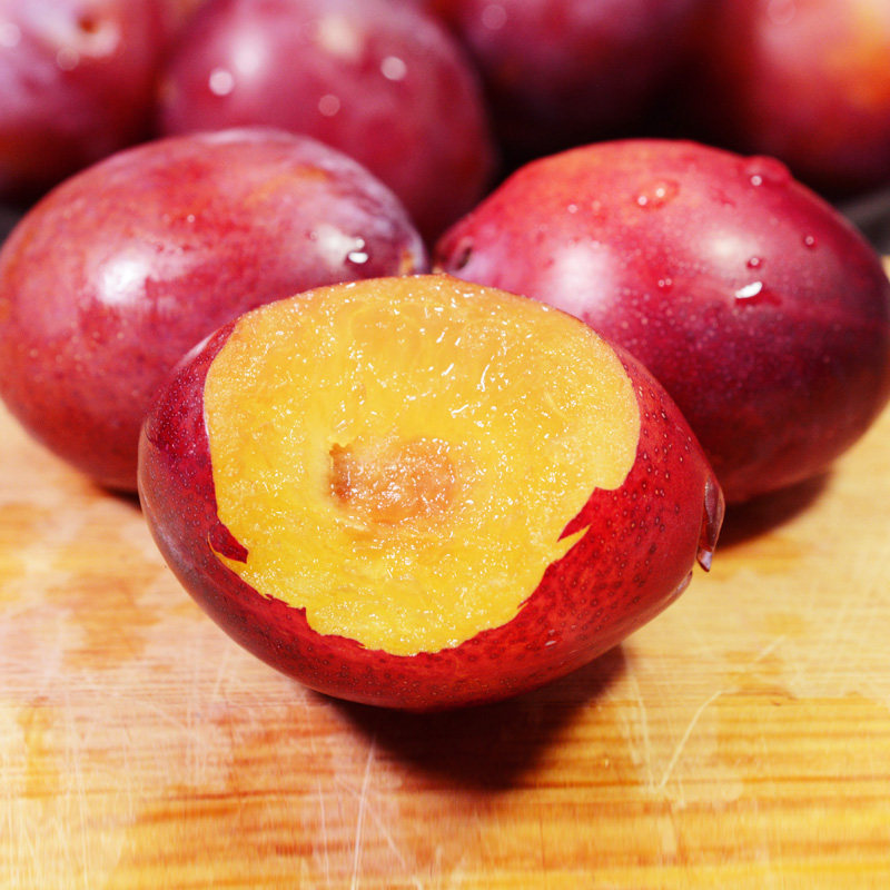 热销鲜西梅新鲜水果现货