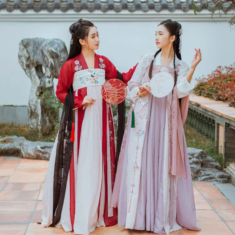 【凤起】汉衣晟道汉服女冬装学生闺蜜改良中国风春秋汉服齐胸襦裙在类目 女装/女士精品, 唐装/民族服装/舞台服装, 民族服装/舞台装中 - 来自Buy2taobao.com提供专业的淘宝代购服务