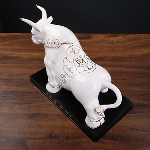 招财风水陶瓷牛摆件华尔街旺牛办公室老板桌运势如虹店铺开业礼品