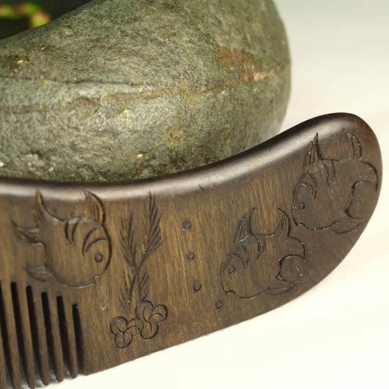 25g 金丝楠乌木梳子 【润德】md-0134