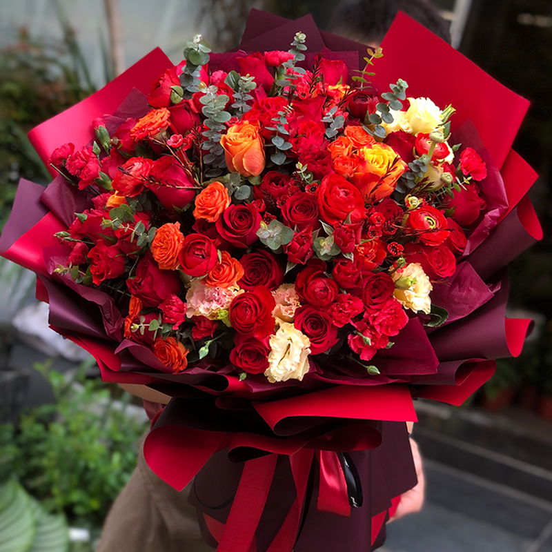 giant Bear hug Bouquet of flowers rose birthday flower express Same city Guangzhou Shenzhen Beijing Shanghai Florist Distributionin the Flower delivery/Flowers simulation/Plants gardening , Flower delivery(City) category - from Buy2taobao.com to provide professional Taobao agent buy service