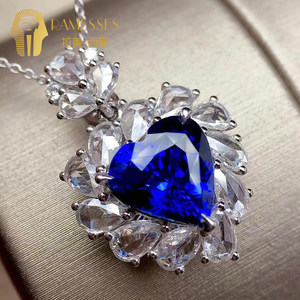吊坠蓝宝石心形图片