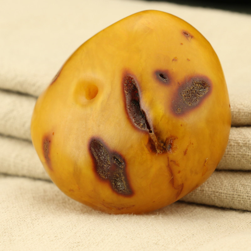 70g 极品藏区老蜜蜡黄金饼 带灼烧纹【万瑞祥】