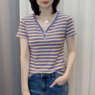 小众紫色条纹V领短袖T恤女2024夏季新款洋气休闲修身显瘦百搭上衣