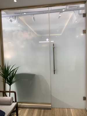 双向不透明玻璃贴膜图片