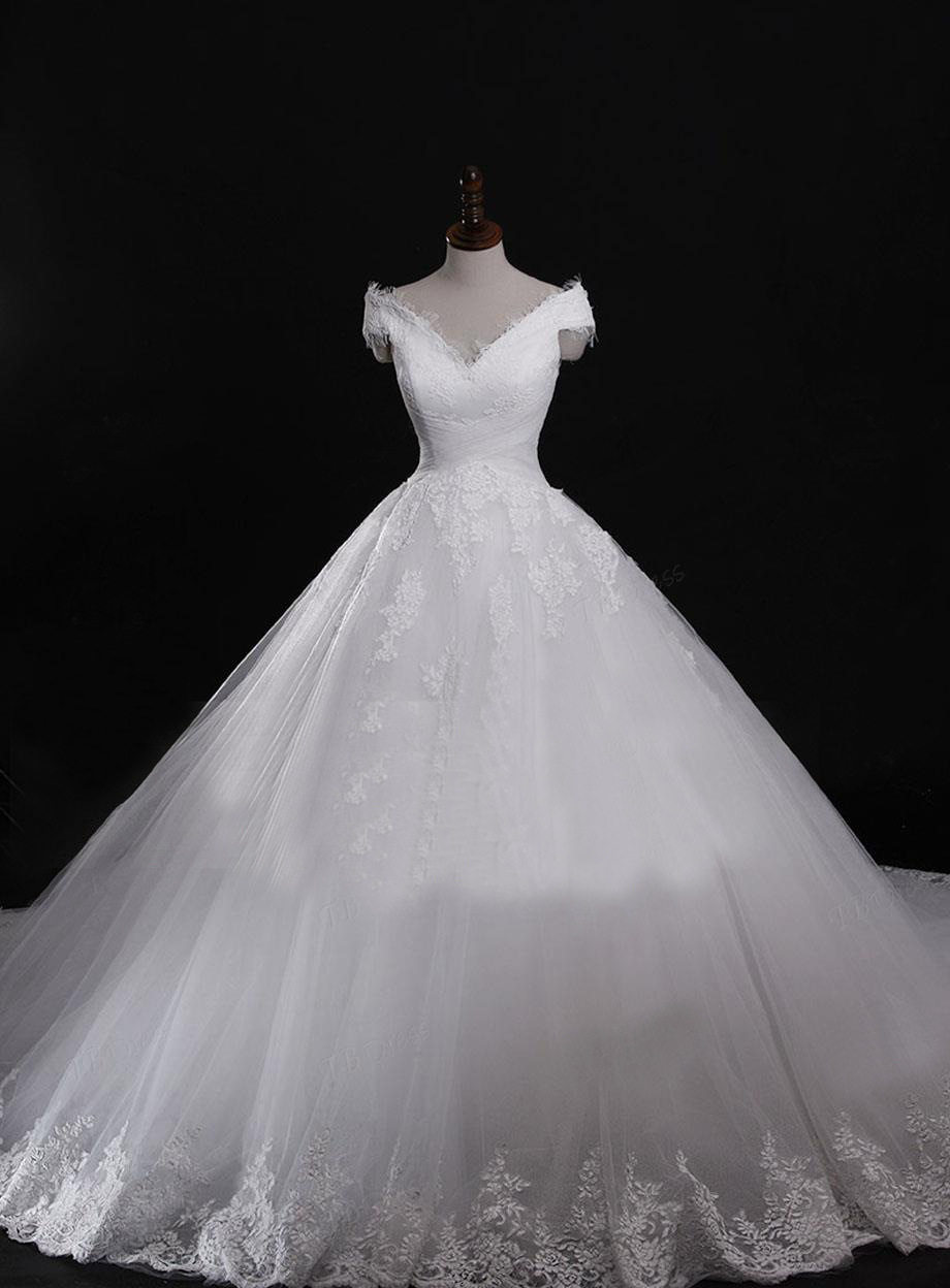 一字肩绑带婚纱拖尾