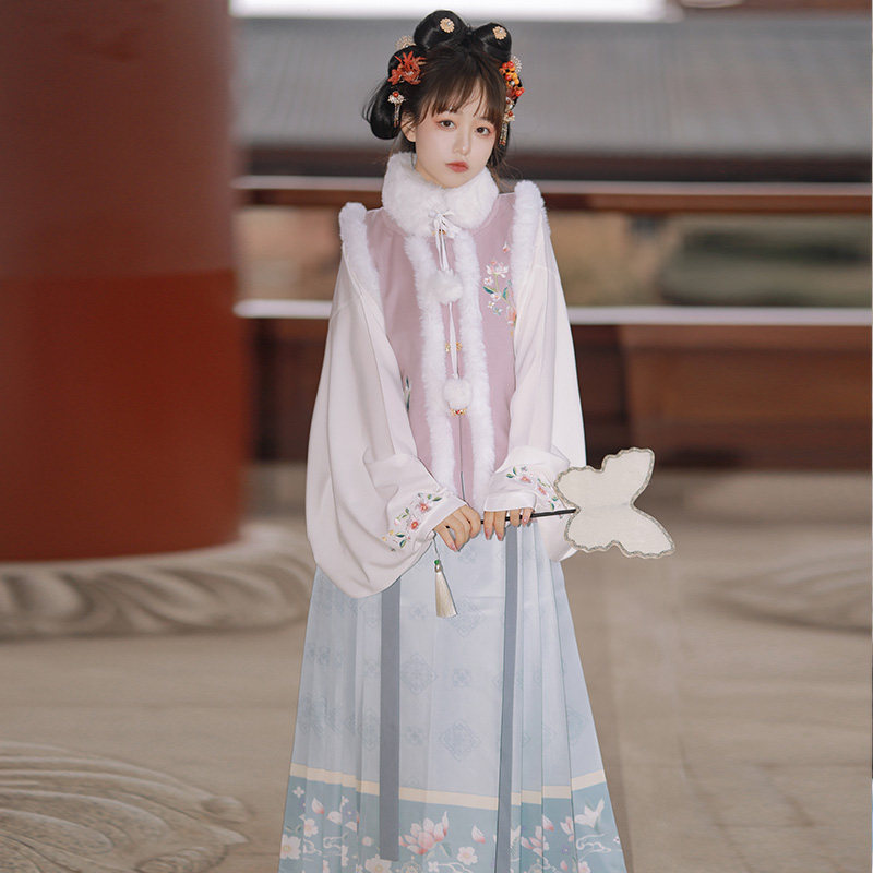 卫跃服饰旗舰店的优惠券大全—卫跃原创汉服女【婉妆】明制圆领比甲