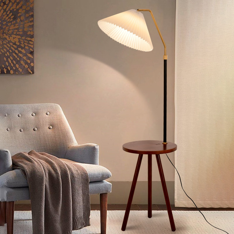 落地灯卧室ins少女