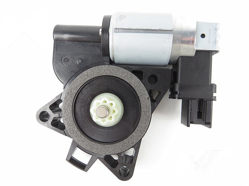 适配马自达6m6马5马3马8cx7奔腾b50b70车窗玻璃升降器电机马达