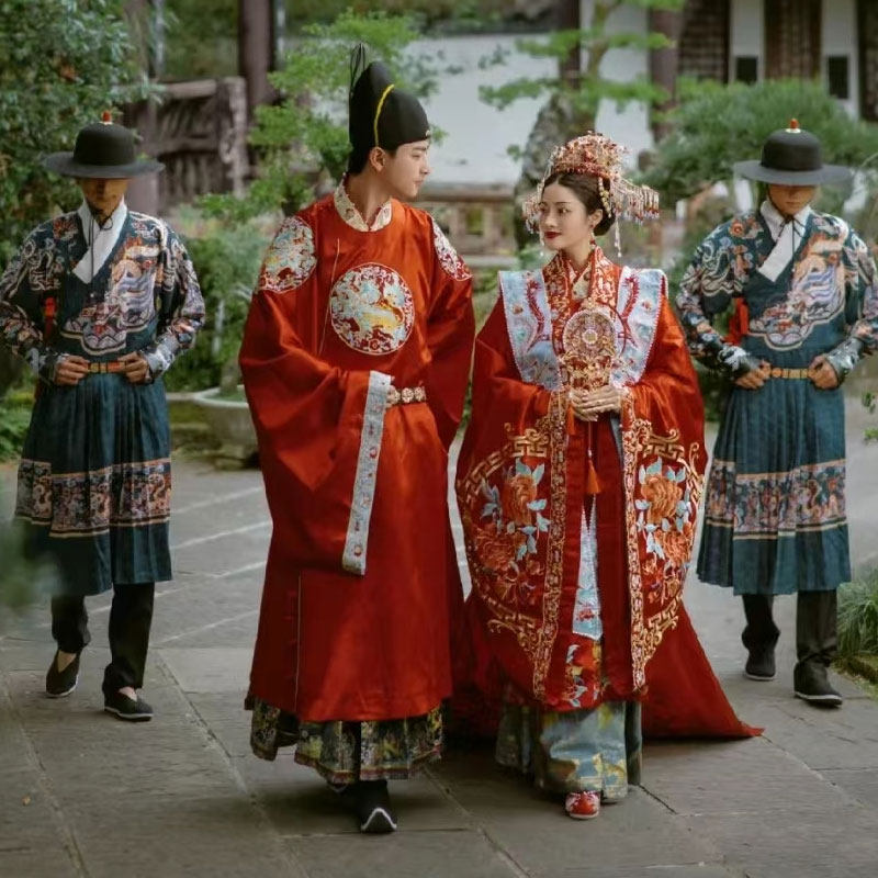 汉服婚服明制拖尾结婚礼服宋代中式重工嫁衣情侣套装大婚凤冠霞帔