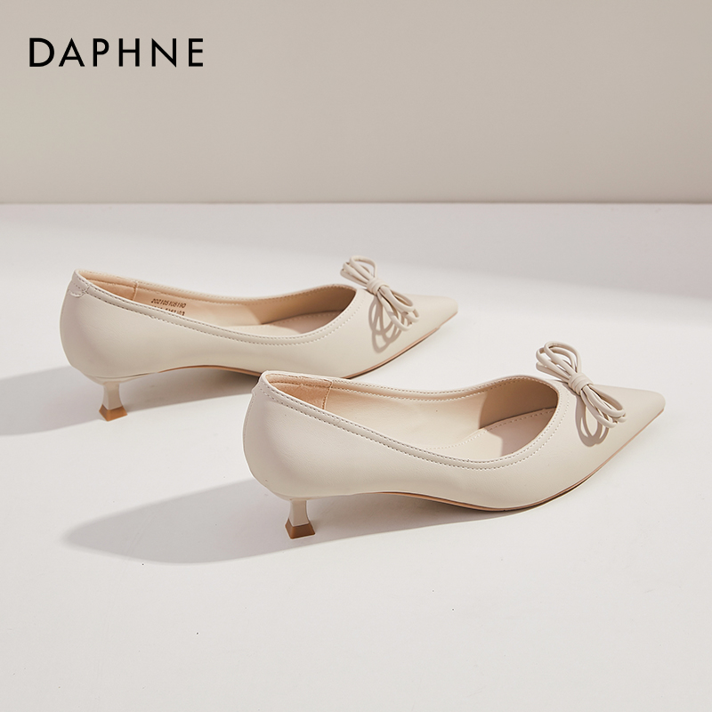达芙妮断码单鞋女春秋浅口小高跟鞋设计感小众软皮蝴蝶结低跟女鞋