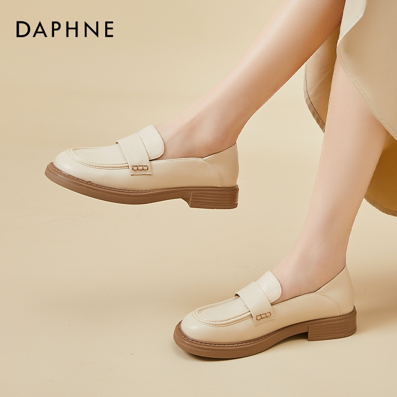 达芙妮一脚蹬乐福鞋女2022年新款法式白色单鞋子小皮鞋英伦风女鞋