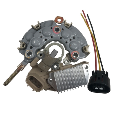 适用天语雨燕铃木锐骑利亚纳长安之星474面包车新品发电机调节器