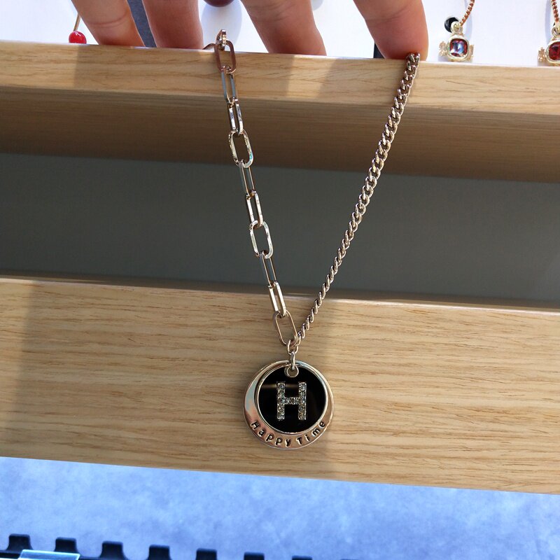 送朋友礼物防过敏不掉色时尚高档短款字母h项链百搭中长款毛衣链
