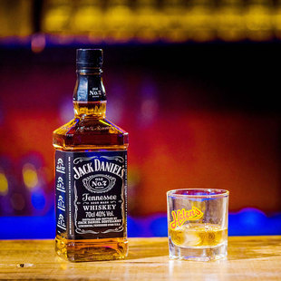 杰克丹尼威士忌 进口洋酒 网红helens海伦斯可乐桶调酒基酒700ml