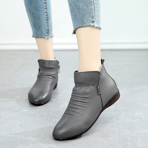 牛筋软底单靴2019秋冬平底裸靴简约舒适妈妈鞋加绒大码真皮短靴女