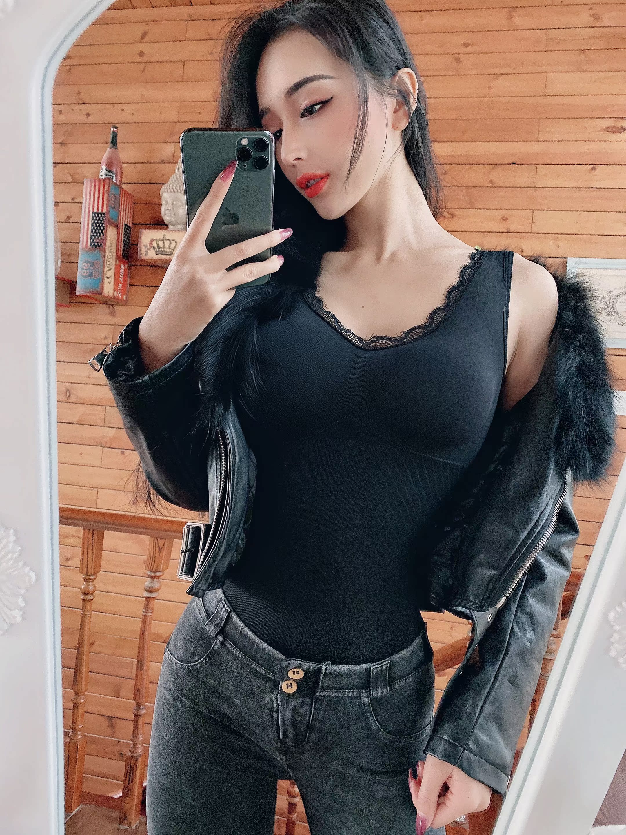 我是卡卡1995女装新款网红黑色性感修身吊带背心潮打底内搭外穿女