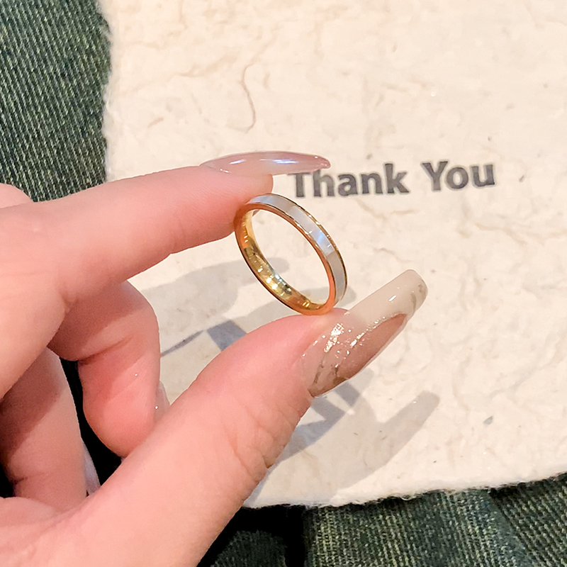 白贝母素圈戒指女小众设计钛钢戒指女