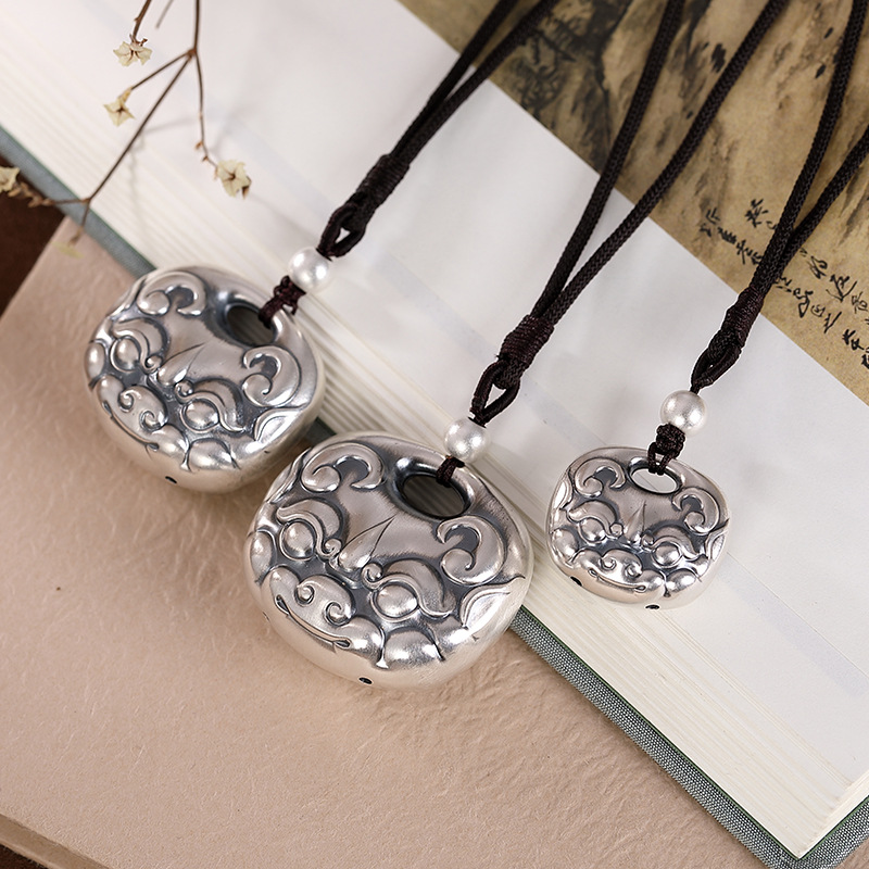 s999足银纯银复古做旧个性神兽狴犴银锁含绳吊坠挂坠