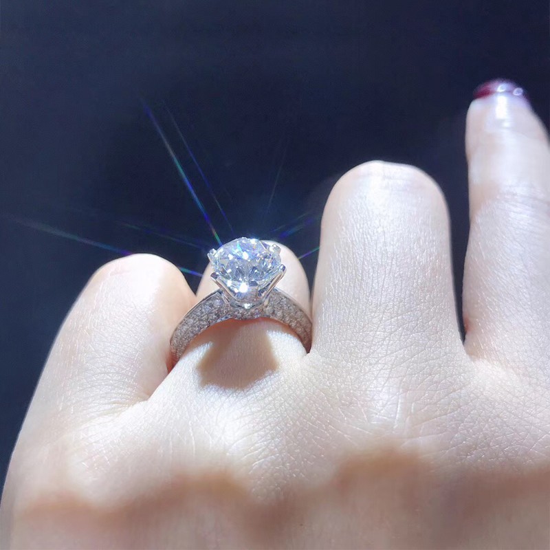 gia裸钻定制50分一1克拉钻石戒指女30分求婚结婚钻戒定制