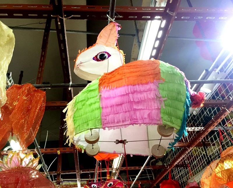 中秋节花灯传统手工艺灯笼十二生肖兔子吊件纸质金属铁丝室内装饰