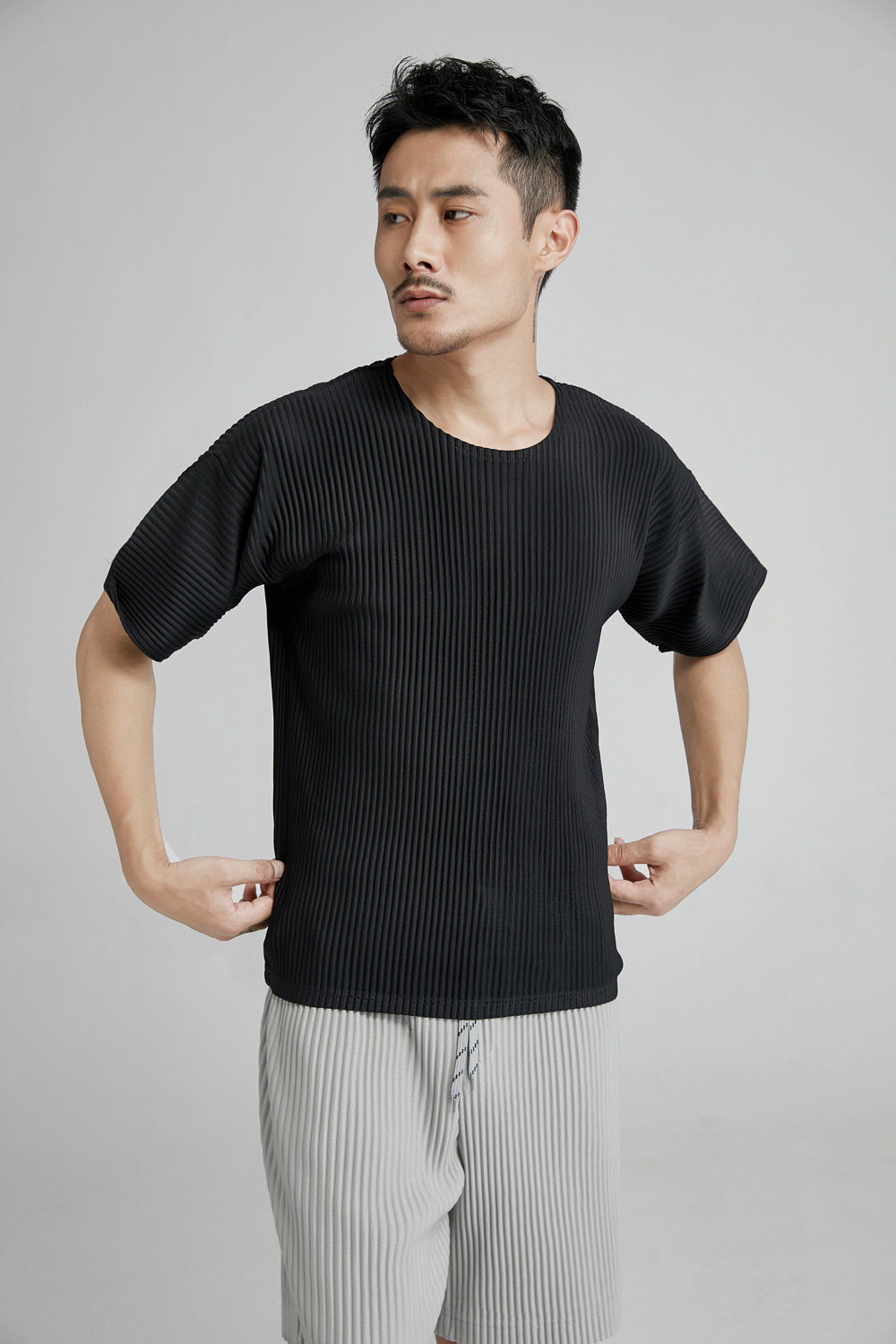 taylor one的优惠券大全—三宅jk020皱褶圆领短袖t恤一生潮牌褶皱超