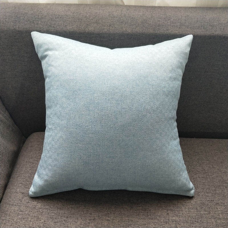 蓝色花纹抱枕图片