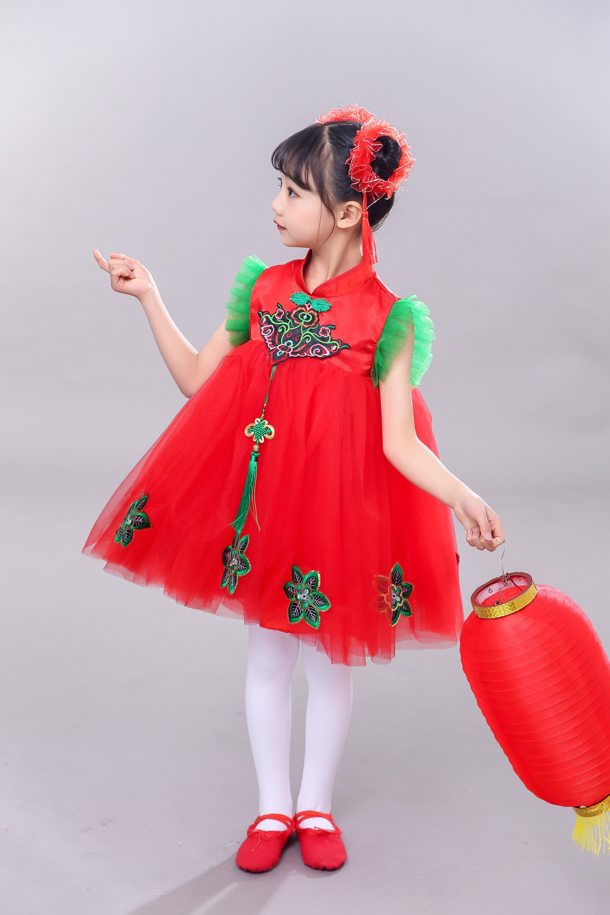 六一儿童梦娃说唱中国红喜庆演出服幼儿园灯笼舞蹈蓬蓬纱裙表演服