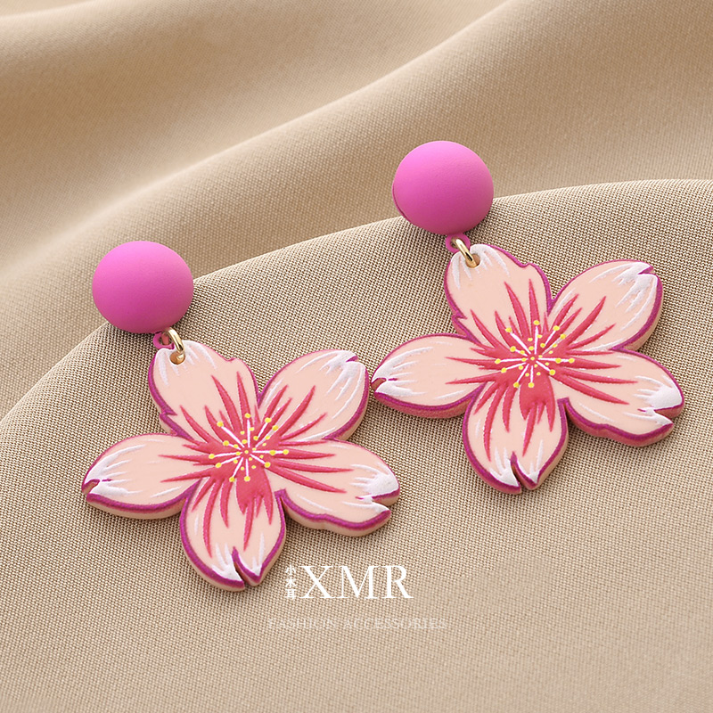 泫雅风花朵耳环