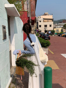 韩系穿搭套装蓝色半高领长袖T恤女春季叠穿碎花吊带裙短裙两件套