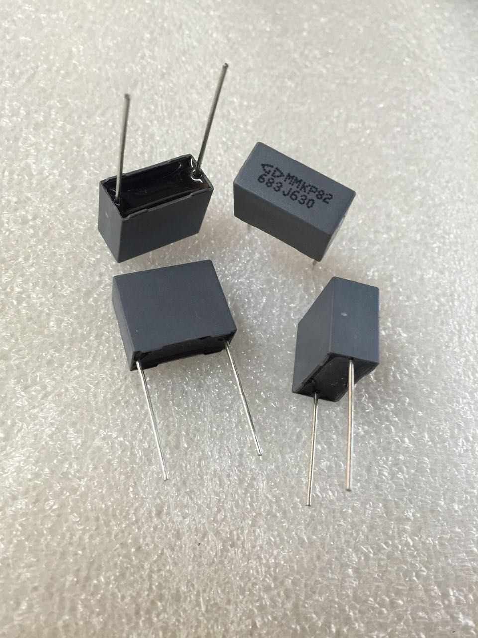 068uf金属薄膜电容电容器