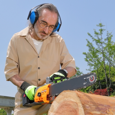 充电式电动电链锯小型户外家用链条锯子手持砍树机大功率伐木锯