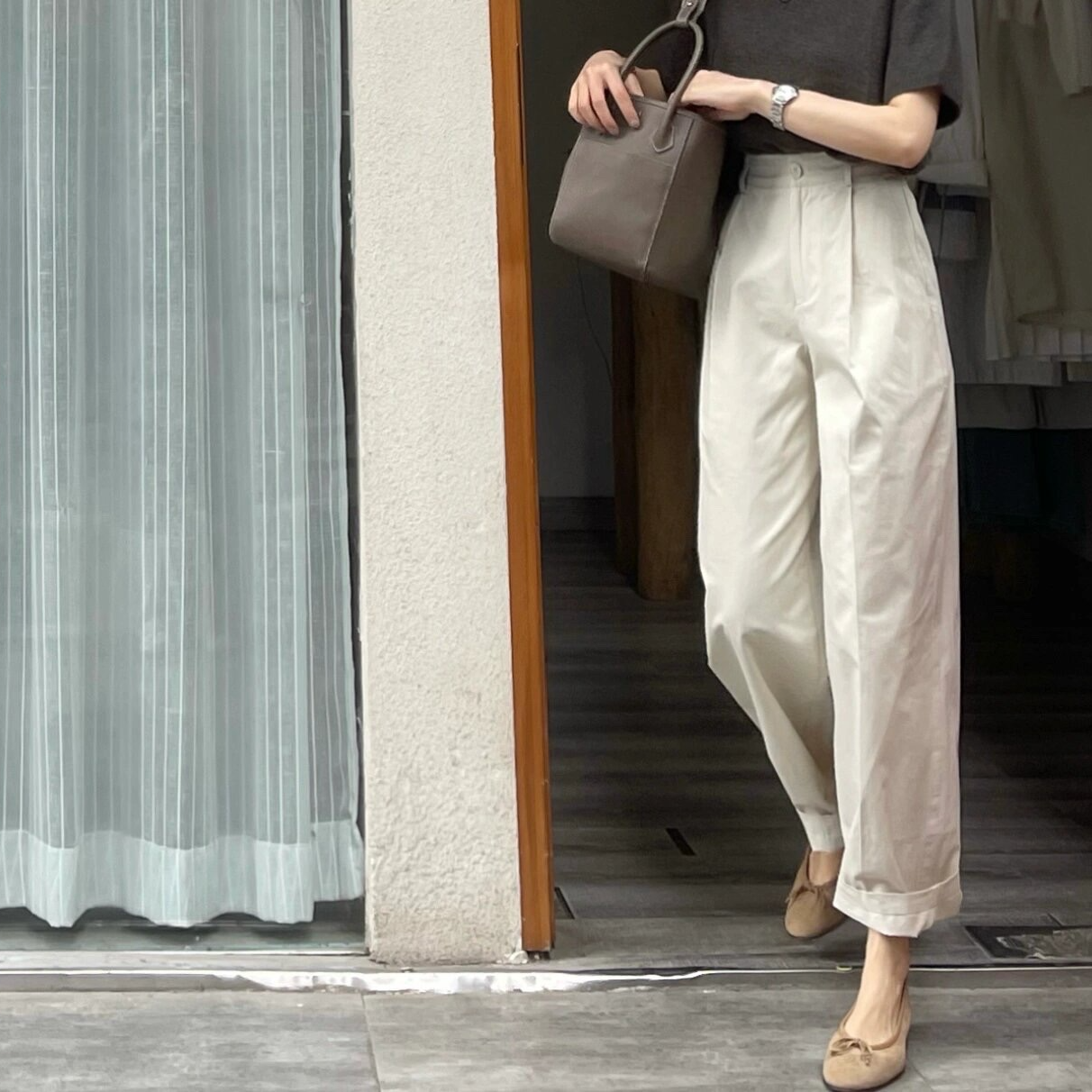 玲珑女装2024新韩版简约气质Polo领女夏季复古别致薄款设计感小众