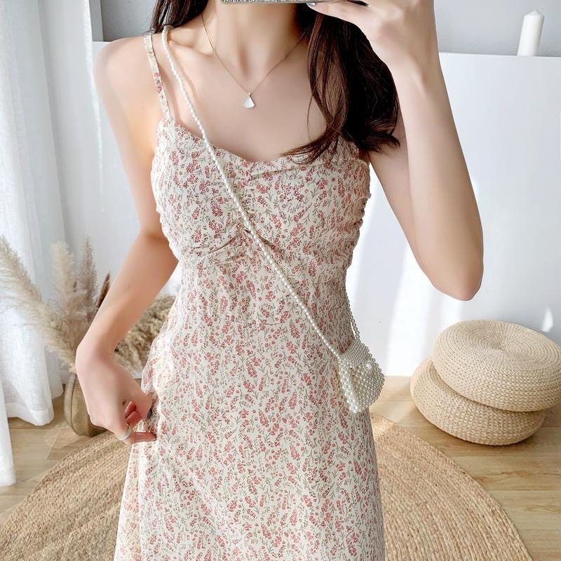 lisa同款泫雅风碎花吊带连衣裙
