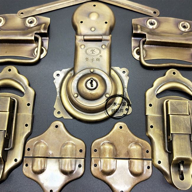 樟木箱铜配件全套图片