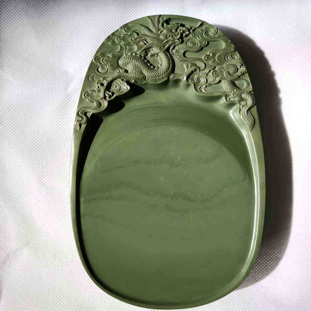 砚台松花石砚台龙纹文房四宝天然老坑御砚堂可储藏墨汁7寸实用砚