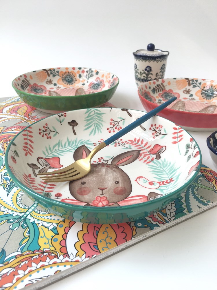 北欧餐具网红陶瓷饭盘创意个性釉下彩汤盘家用圆盘长耳免鹿熊