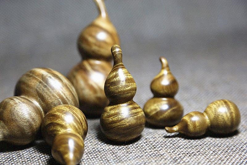 金丝楠葫芦手把件图片