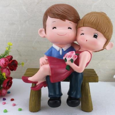 陶瓷娃娃摆件爱情图片