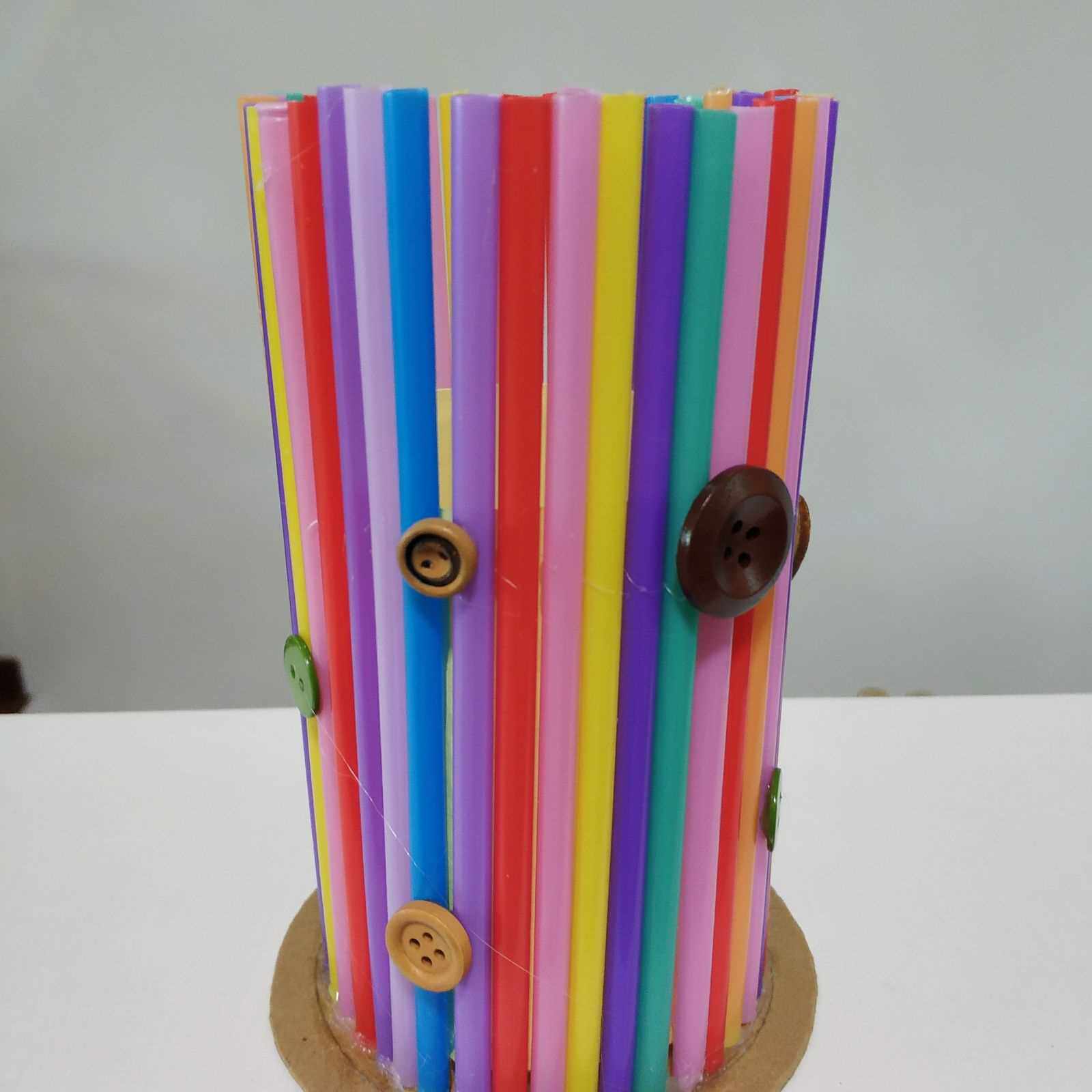 废物储物罐手工笔筒吸管利用9岁3岁5岁4岁其他手工制作