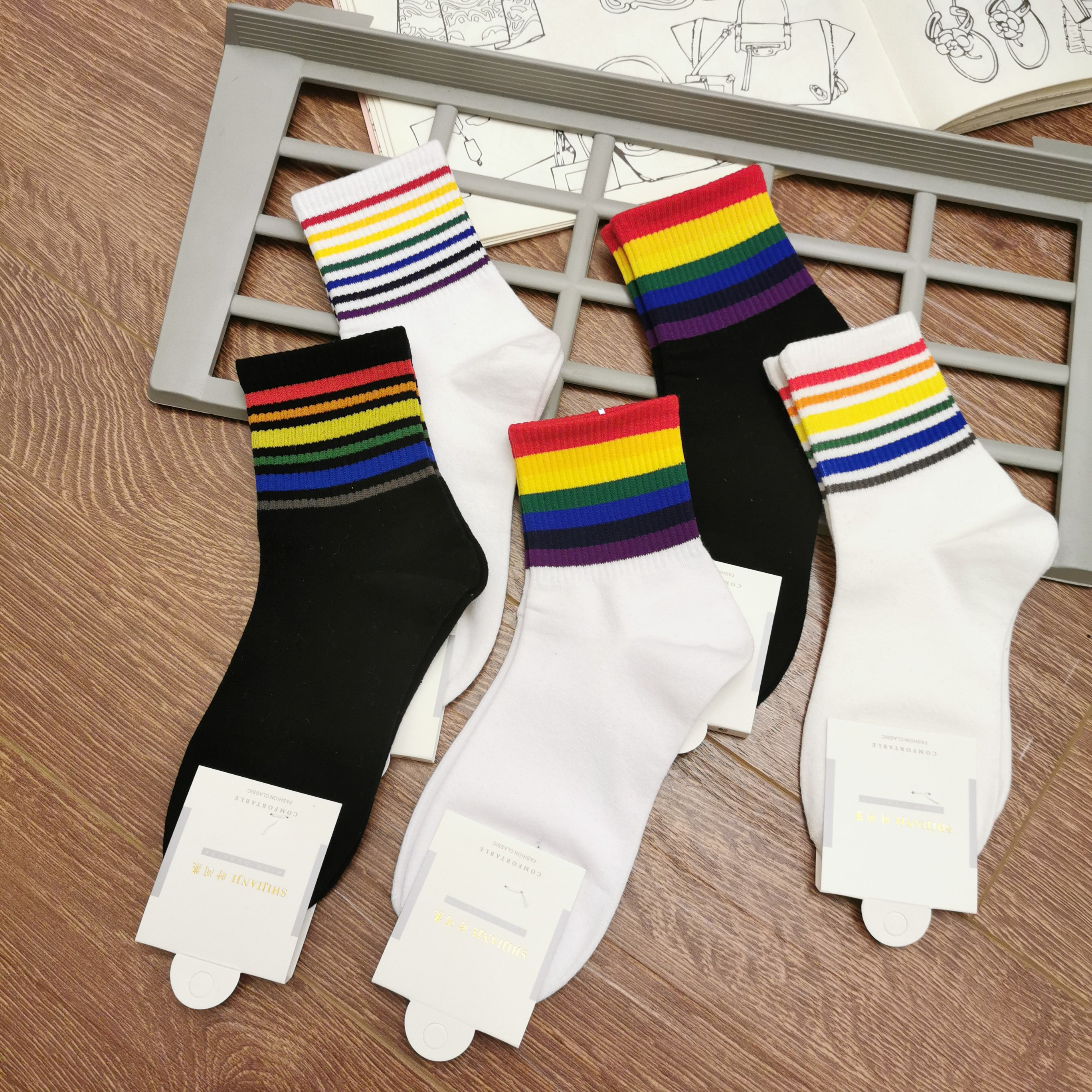 彩虹袜子女中筒袜ins潮春秋网红薄款时尚个性彩色条纹袜糖果色袜