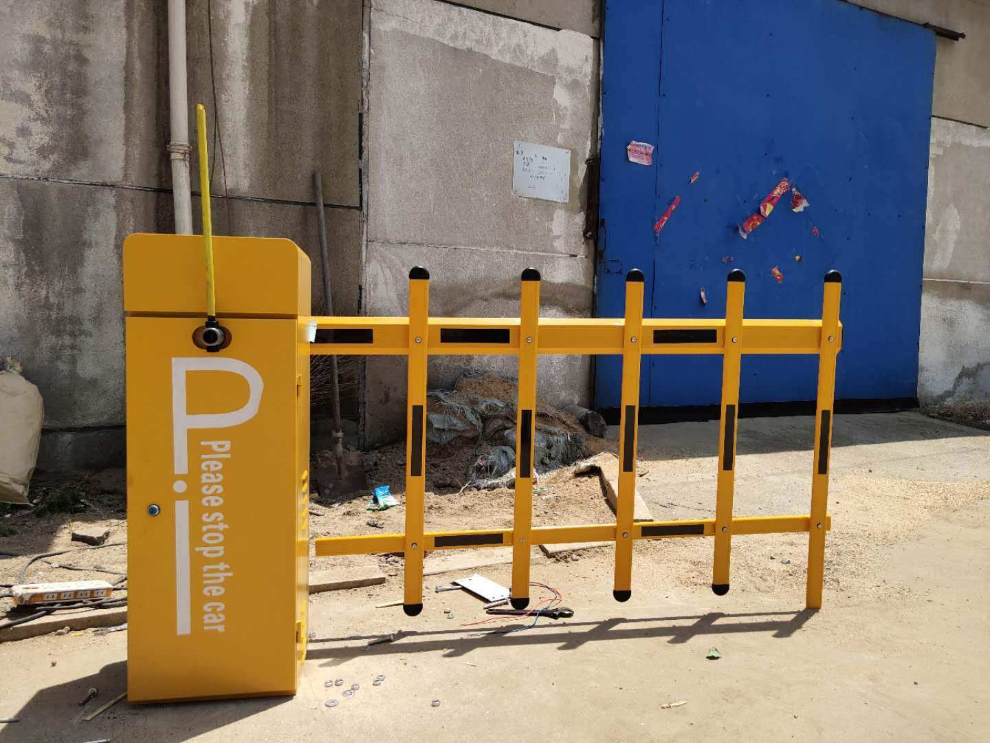 道闸手动拦车机手抬杆手压式门禁杆机手摇拦车机停车场控制机