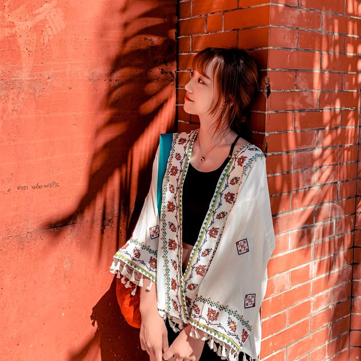 内蒙古草原风女装甘南旅游穿搭大西北旅行云南民族风衣服防晒衫