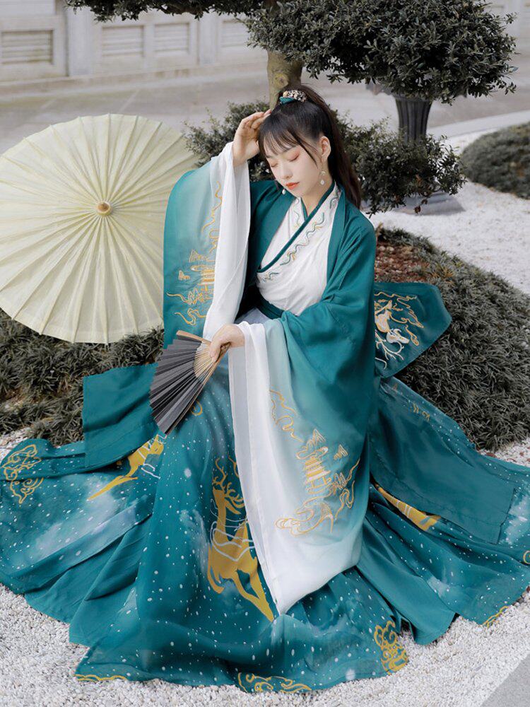 汉服古风女装秋冬套装原创中国风加厚拜年服改良日常盘扣绣花