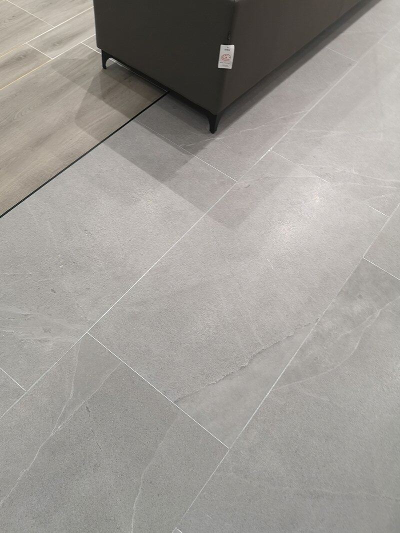 卫生间地砖 防滑 耐磨_轻奢极简高级灰客厅餐厅卫生间瓷砖地砖6001200