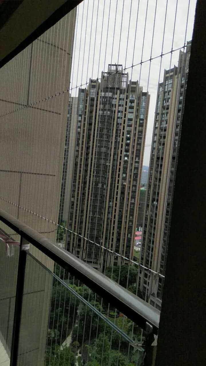 窗网防护飘儿童窗纱不锈钢阳台护栏成都防盗隐形网防护窗防